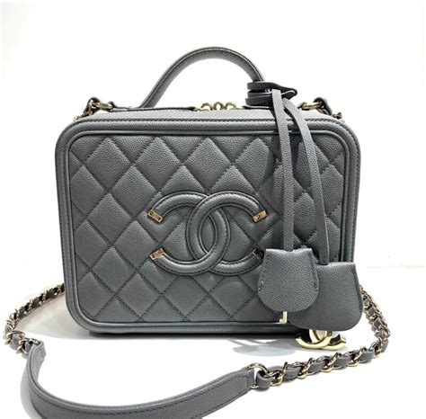 chanel vanity case 21cm 價格|CHANEL.